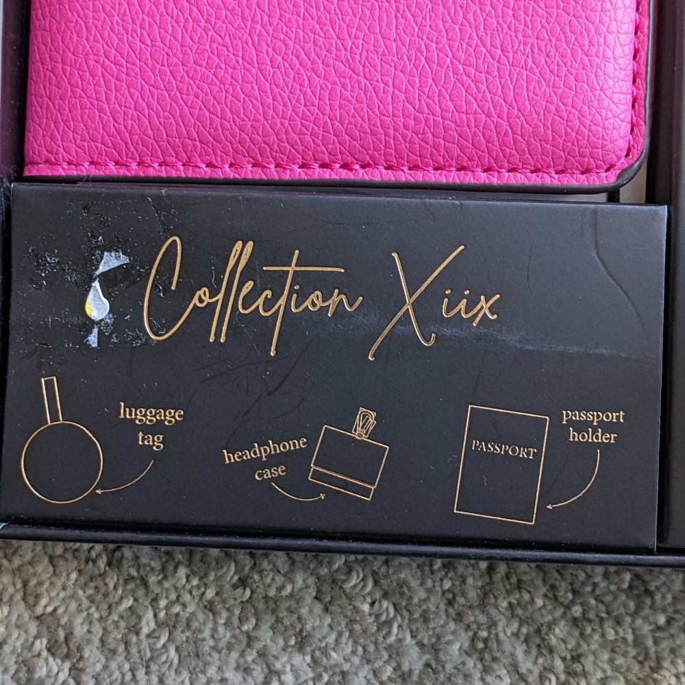 🏈 Collection Xiix NWT 3 PC travel set passport earbuds luggage tag pink ye… - Picture 3 of 16